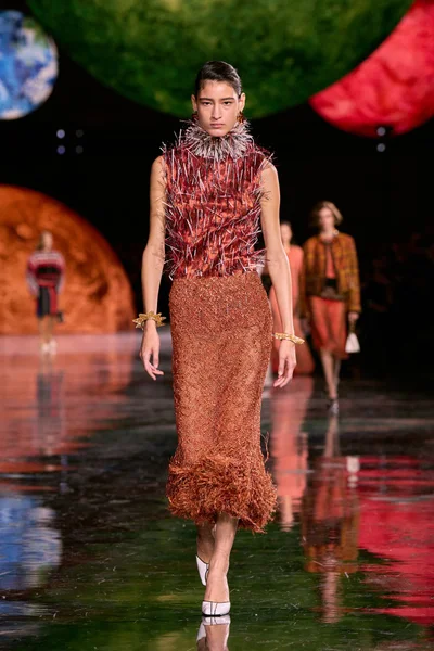 Look 61